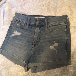 Abercrombie high waisted shorts cuffed 26/27